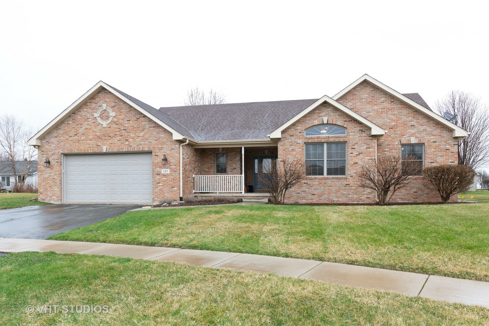 Property Photo:  167 Abbey Lane  IL 60178 