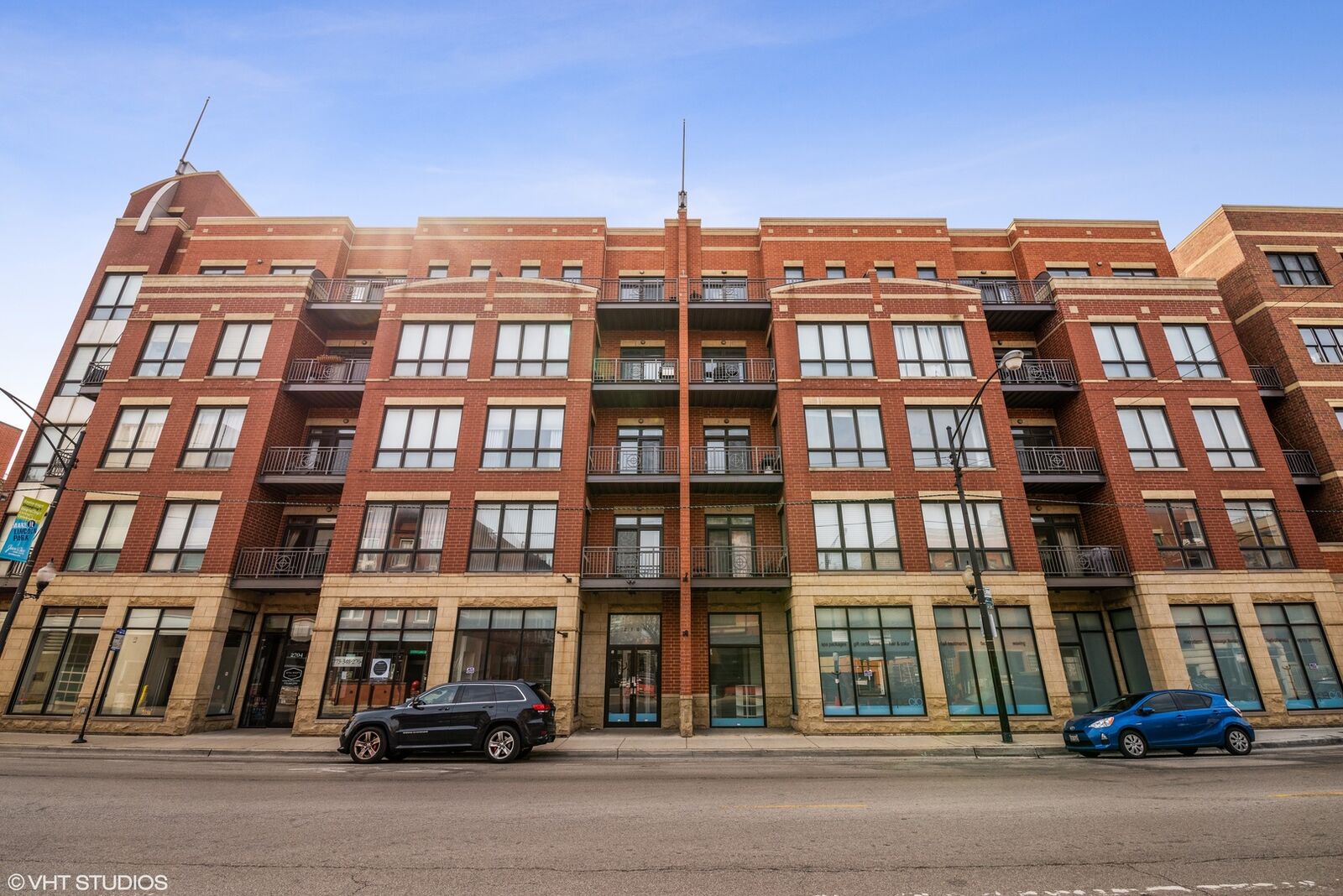 Property Photo: 2700 North Halsted Street Ph-6 IL 60614