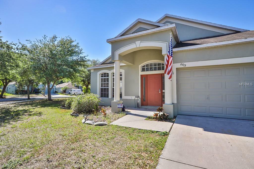 Property Photo: 6915 Monarch Park Drive FL 33572