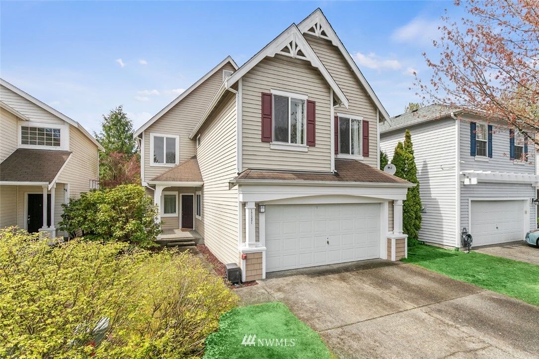 Property Photo: 17521 133rd Lane SE WA 98058