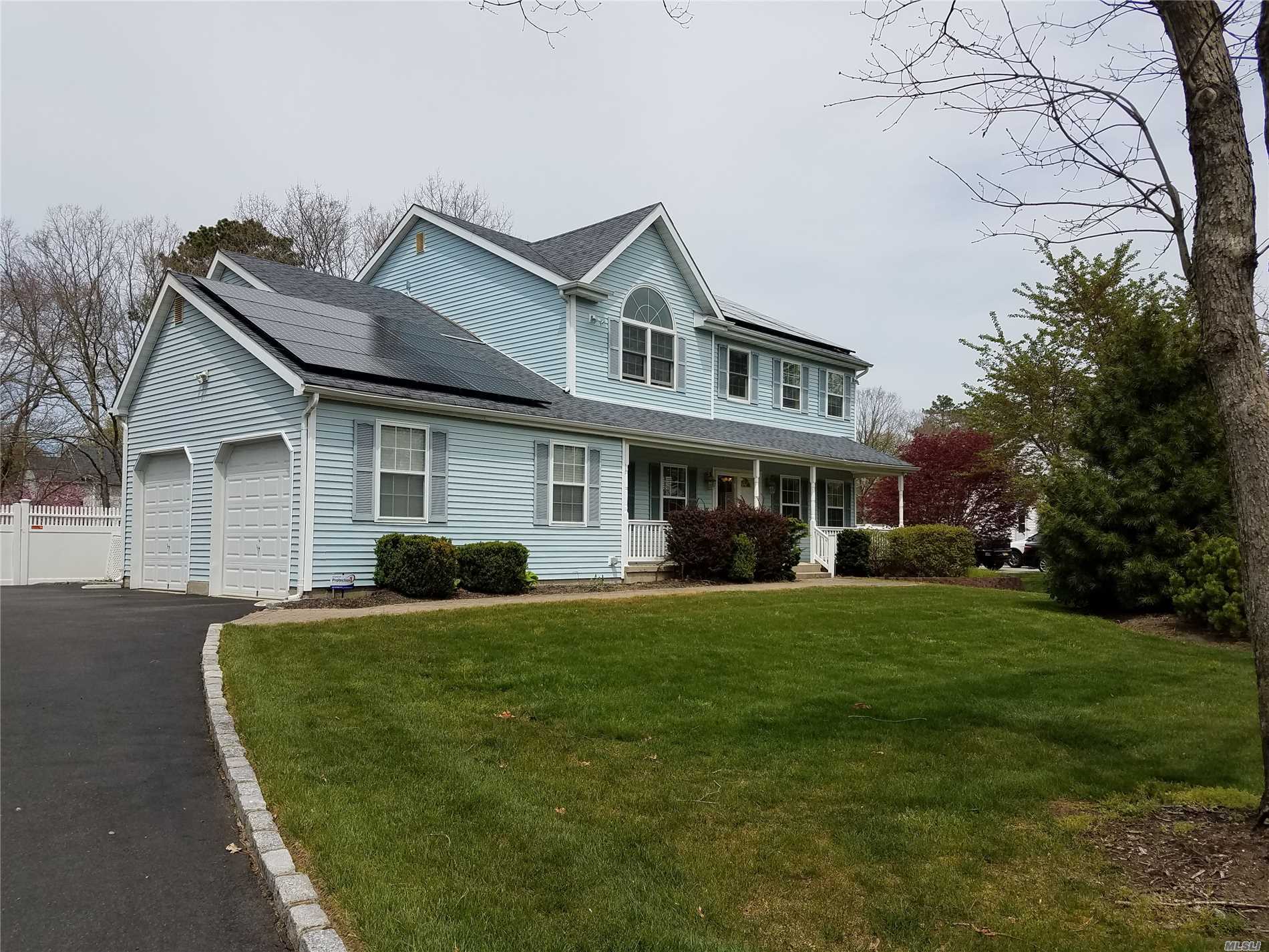 Property Photo:  1 Torrington Lane  NY 11786 