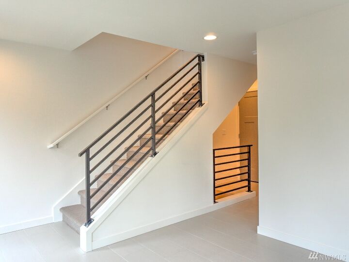 Property Photo:  3625 Evanston Ave N B  WA 98103 