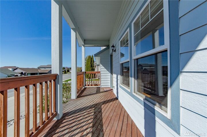 Property Photo:  313 S Mary Ave  WA 98802 