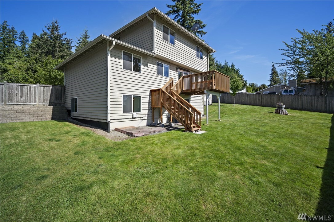 Property Photo:  4804 81st Place SW  WA 98275 