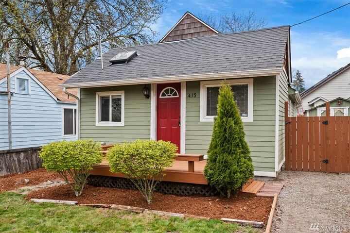 413 South St  Port Orchard WA 98366 photo