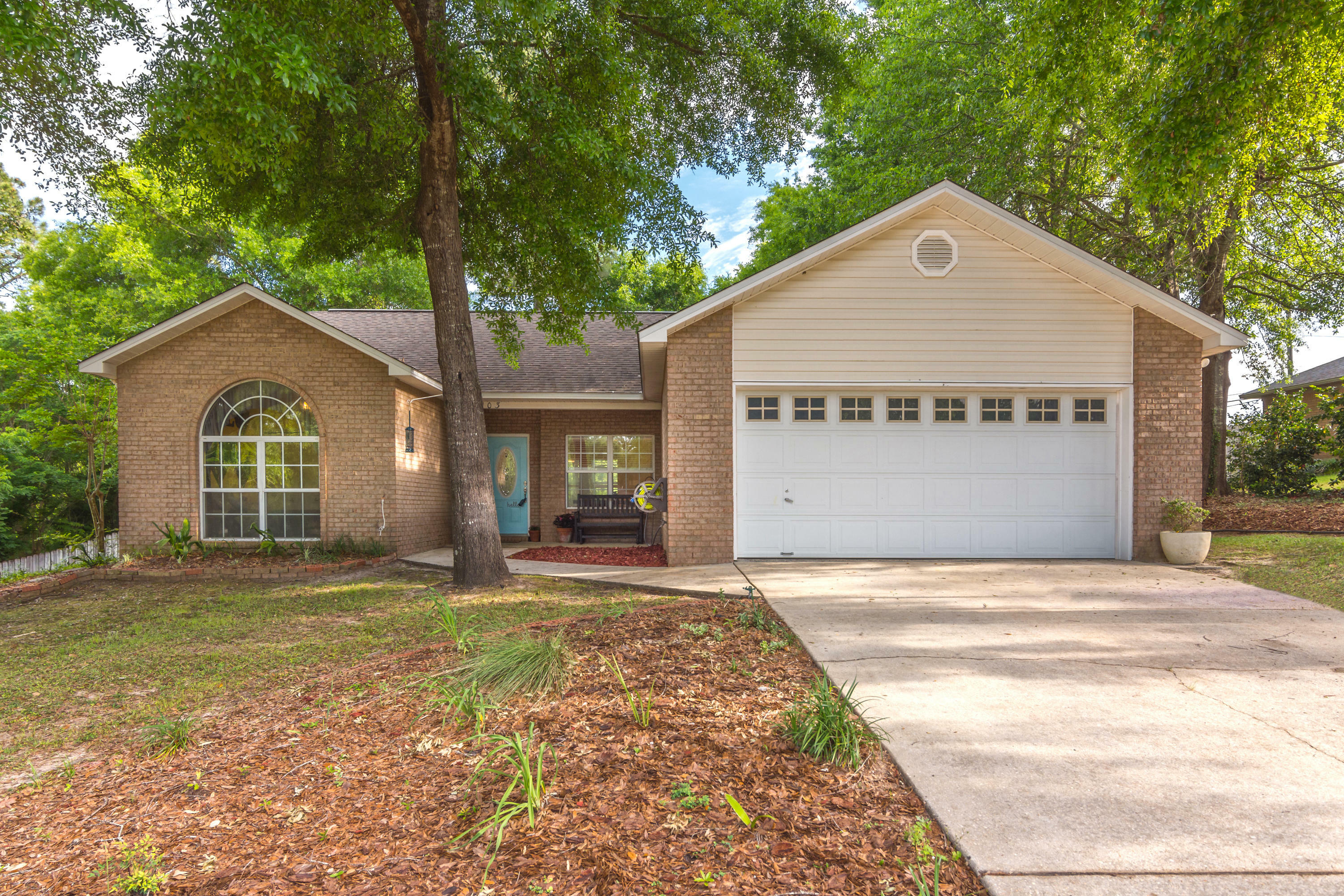 Property Photo:  103 Winchester Way  FL 32539 