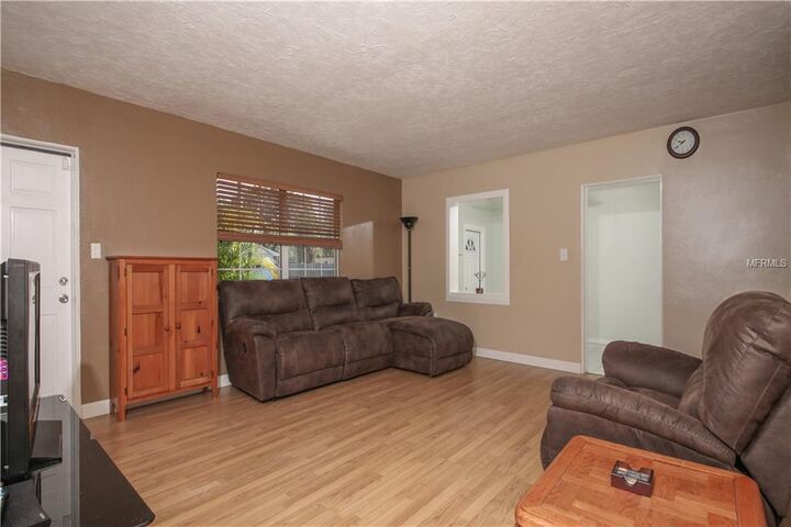 Property Photo: 4419 20th Avenue W FL 34209