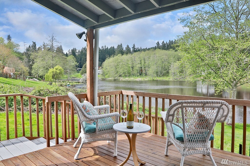 Property Photo:  1195 Honeymoon Lake Dr  WA 98253 