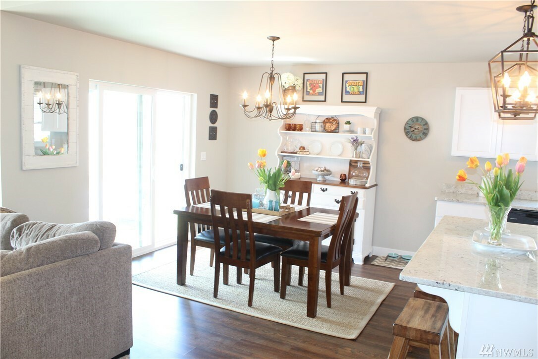 Property Photo: 310 S Nevada Ave WA 98802