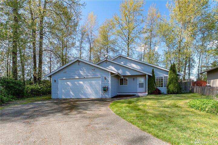 8719 10th Place NE  Lake Stevens WA 98258 photo