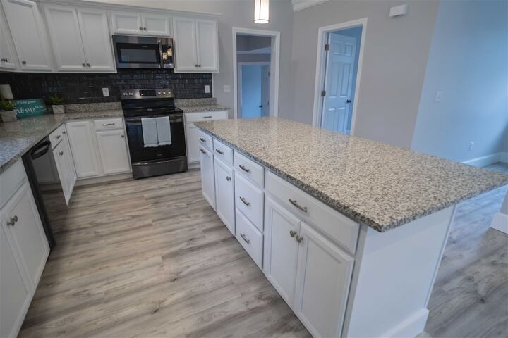 Property Photo:  13 Crane Crossing Road  NH 03858 