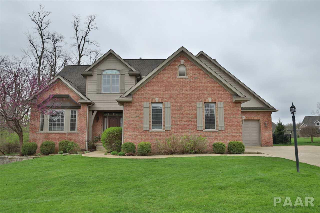 Property Photo:  714 W Copperfield  IL 61525 