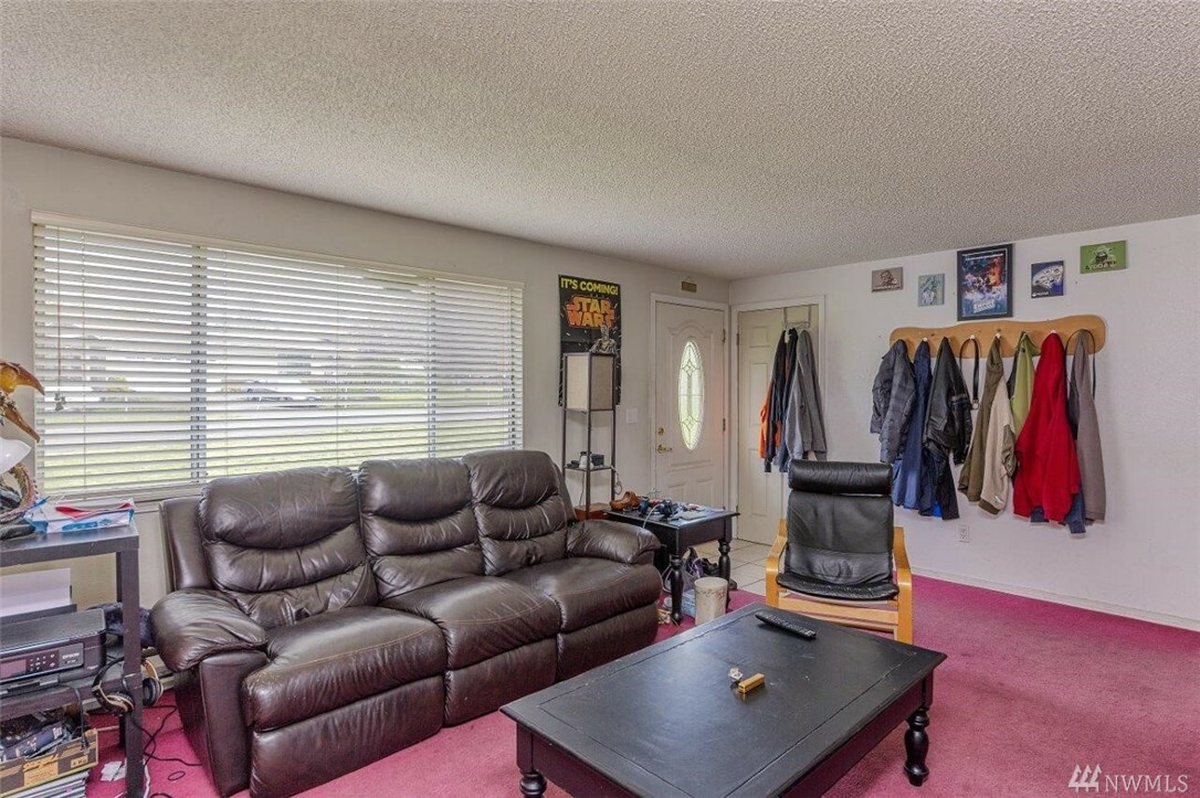 Property Photo:  1429 Lopez Ave  WA 98368 