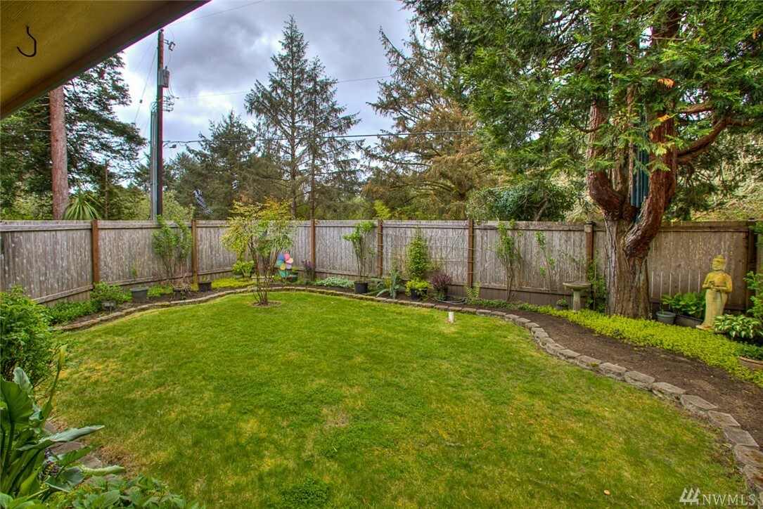 Property Photo:  460 Lotloh Ave SE  WA 98569 