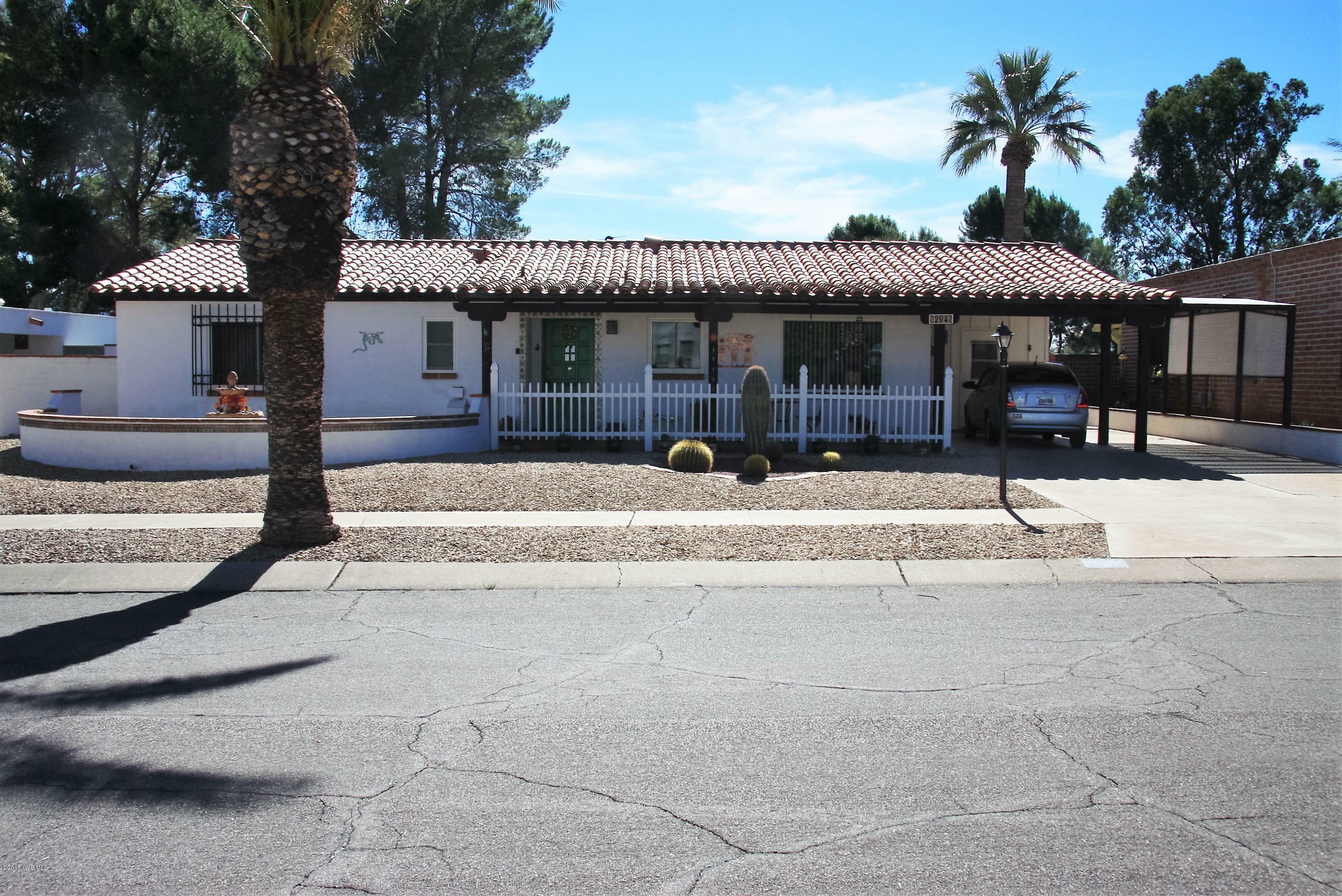 Property Photo:  294 E Los Rincones  AZ 85614 