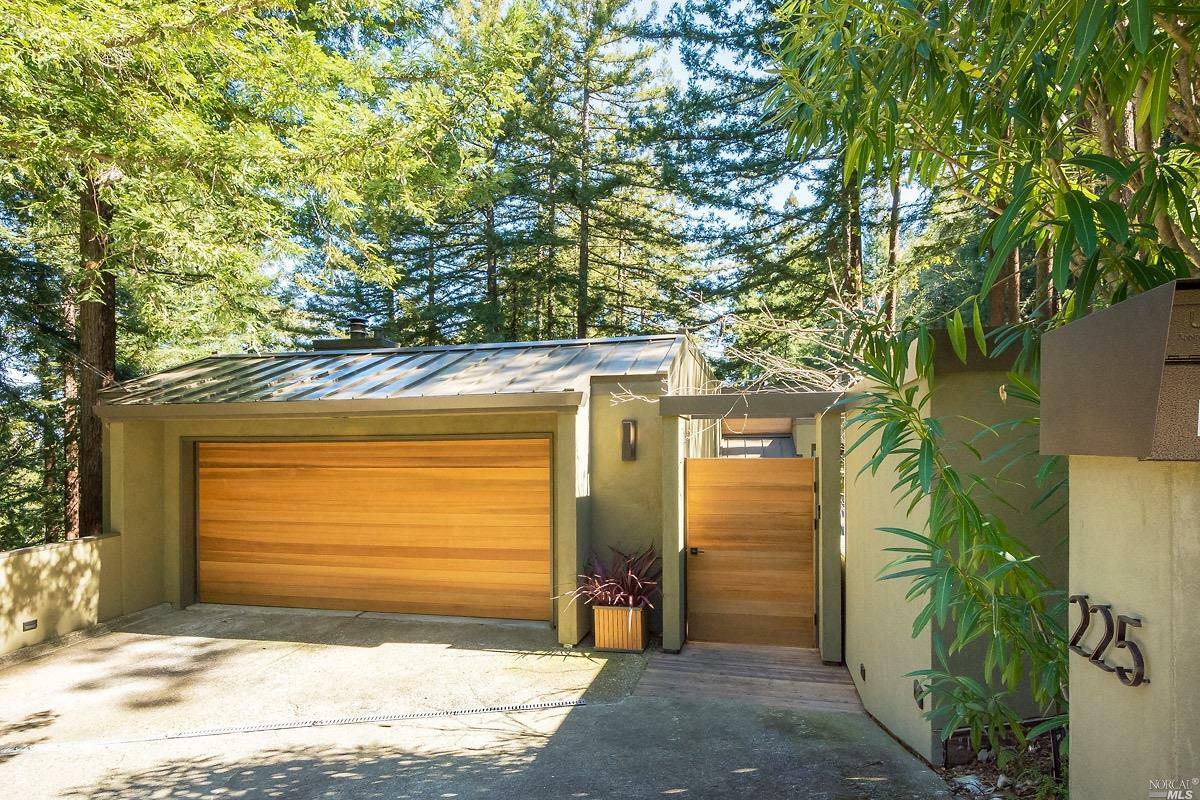 Property Photo:  225 South Ridgewood Road  CA 94904 