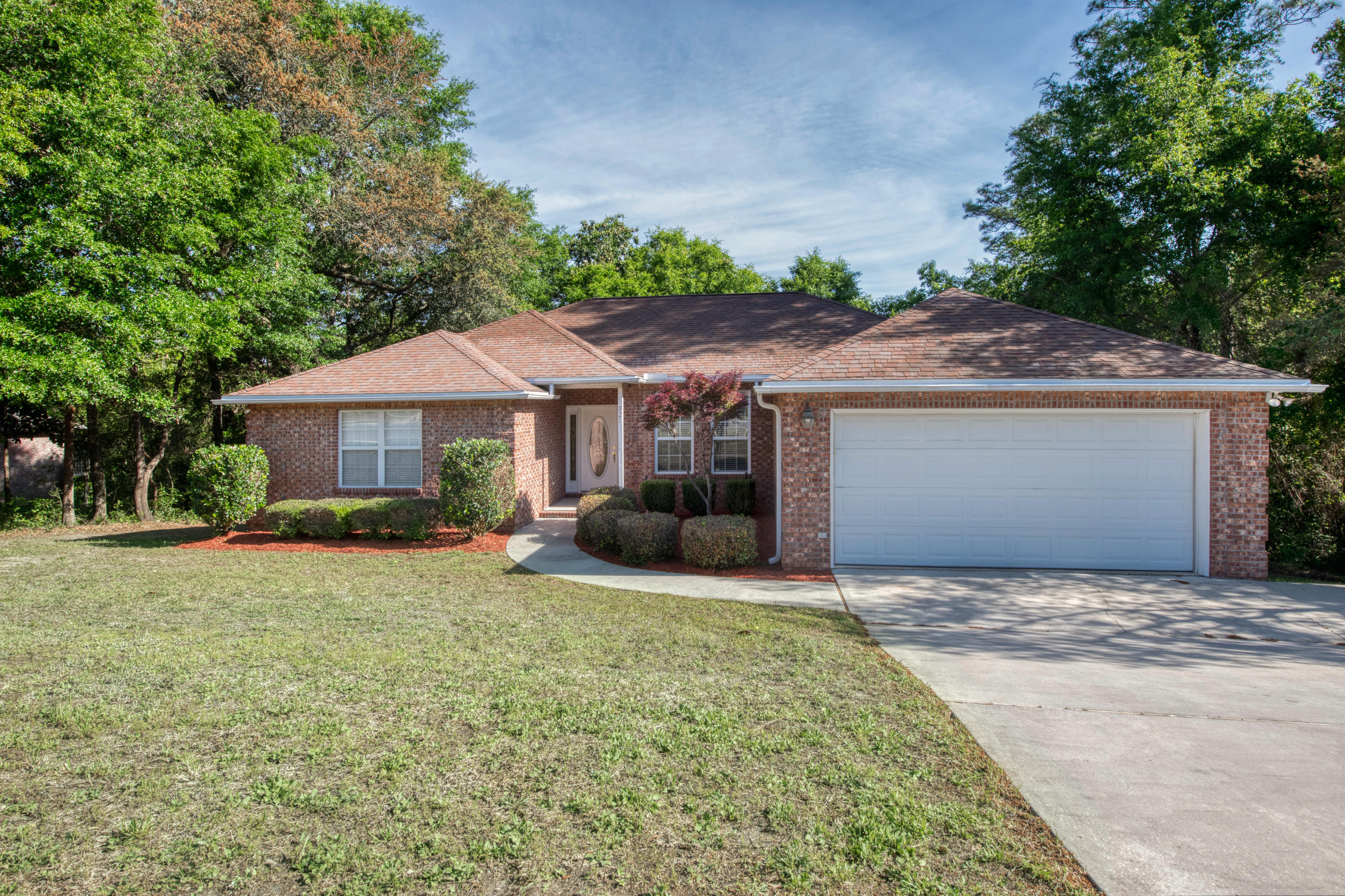 Property Photo:  321 Fairwood Drive  FL 32578 