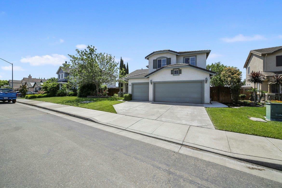 Property Photo:  2742 Dorset  CA 95377 