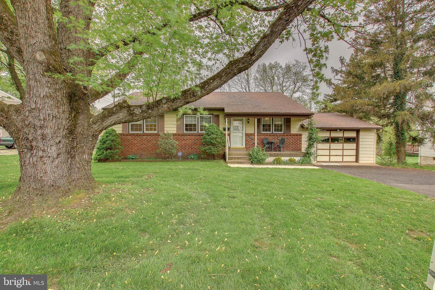 Property Photo: 900 Log College Drive PA 18974