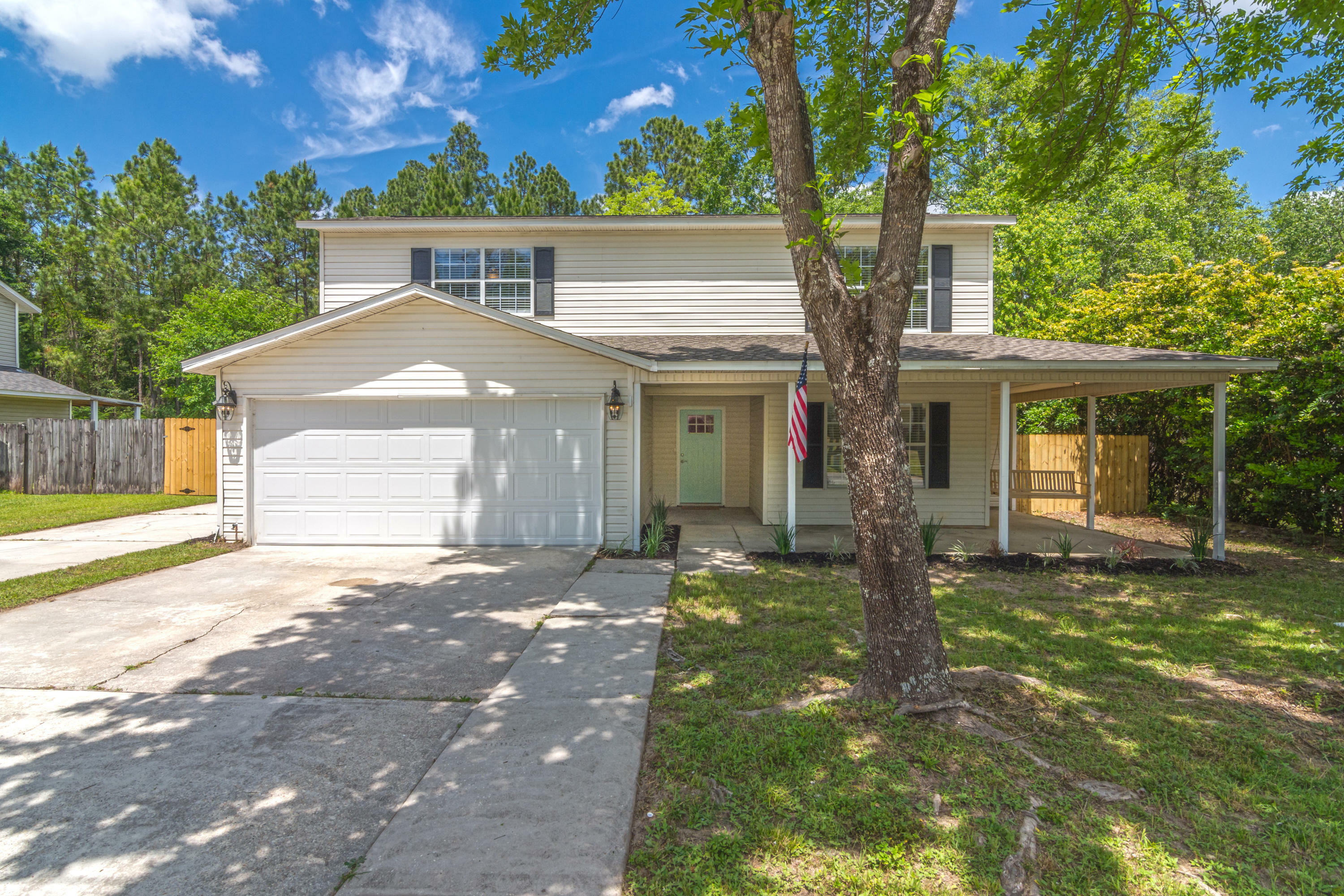 Property Photo:  115 Palmetto Drive  FL 32539 