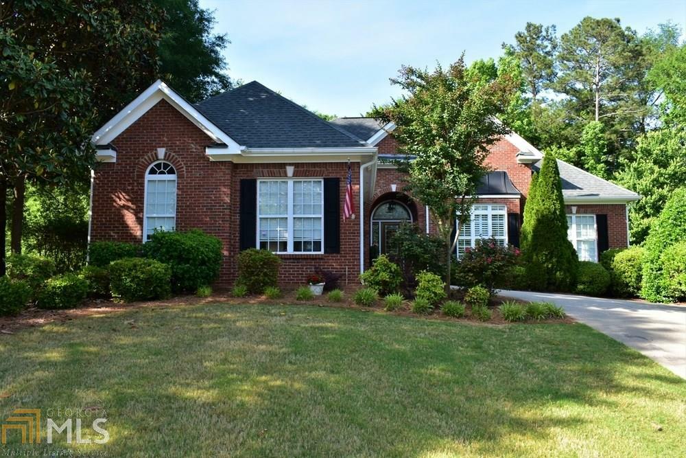 Property Photo:  5770 Wembley Dr  GA 30135 