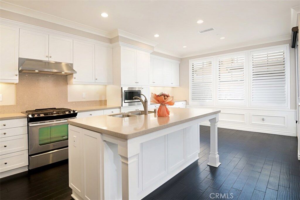 Property Photo: 73 Rembrandt CA 92620
