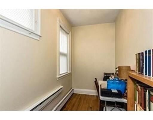 Property Photo: 239 Commonwealth Ave 10 MA 02116