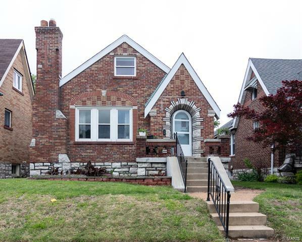 Property Photo: 6051 Oleatha Avenue 63139