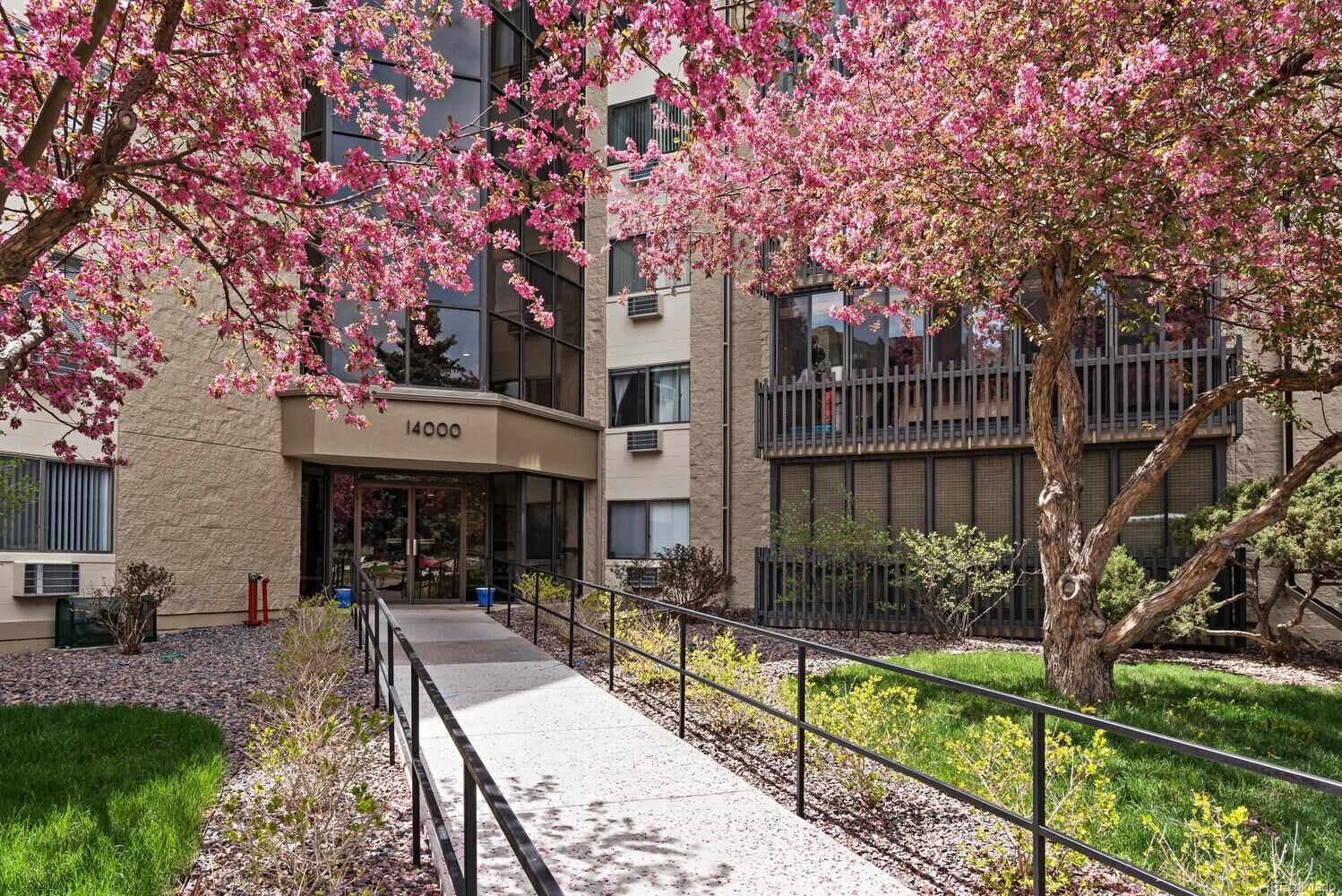 Property Photo:  14000 E Linvale Place 111  CO 80014 