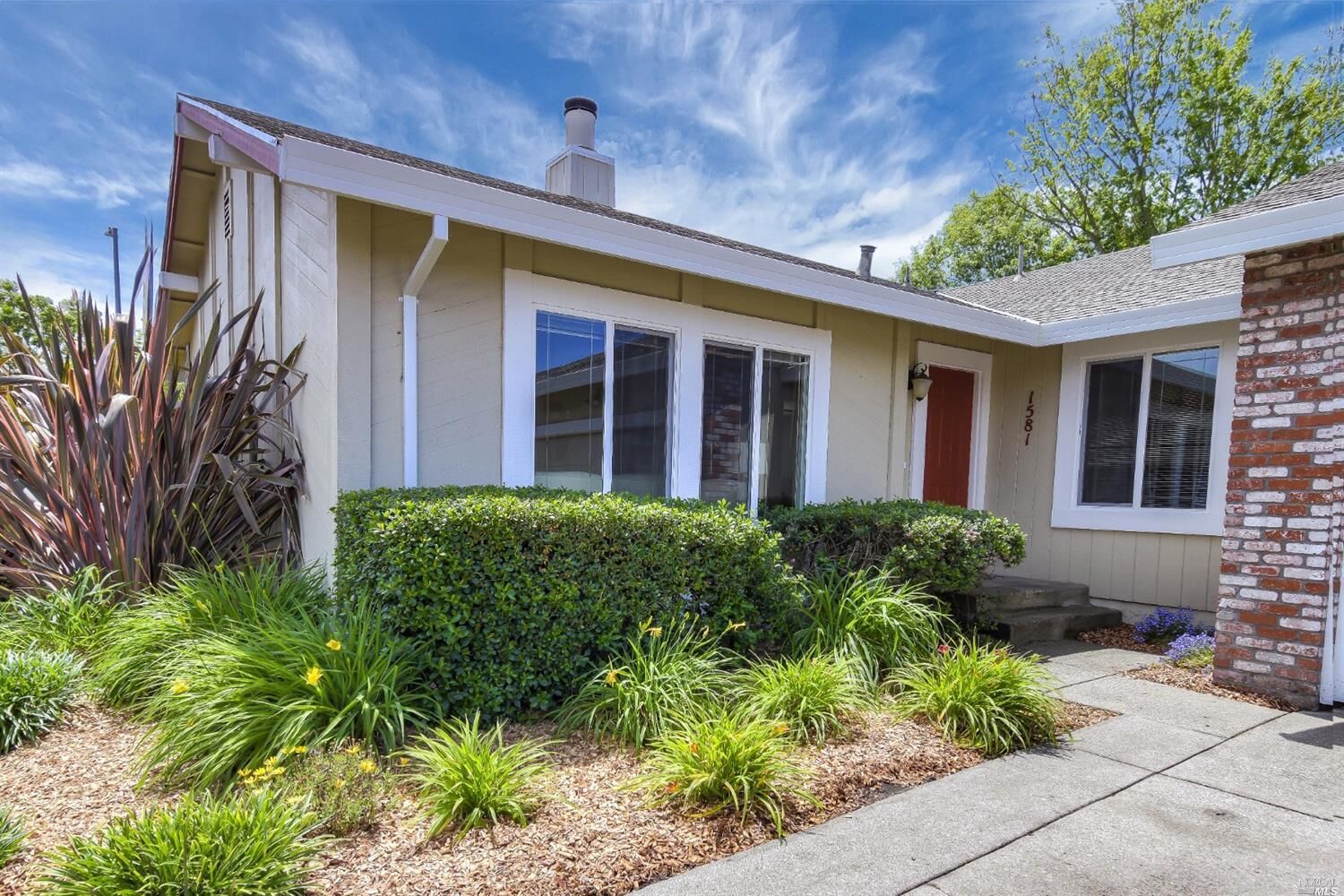 Property Photo:  1581 Rainier Avenue  CA 94954 