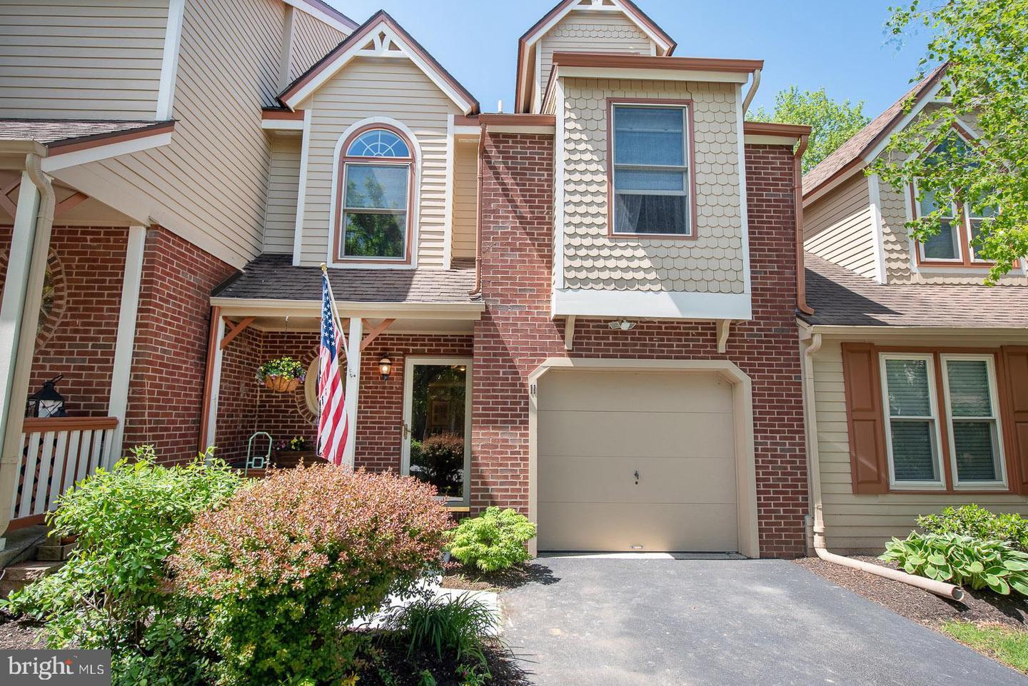 Property Photo: 11 Sturbridge Lane PA 19087