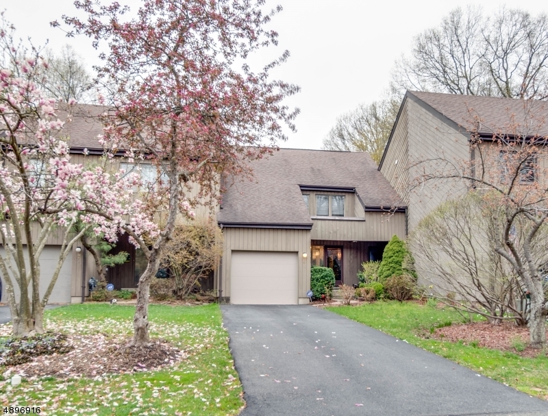 Property Photo: 8 Jenni Ln NJ 07960