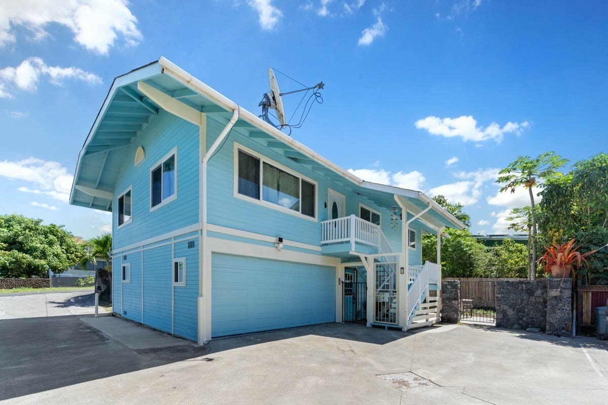 Property Photo:  75-146 Lunapule Rd A  HI 96740 