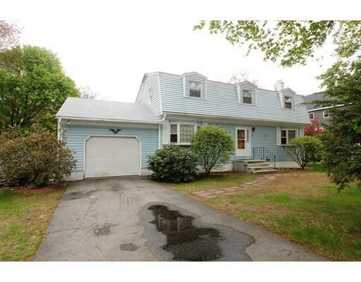 Property Photo:  8 Cochrane Rd  MA 01887 