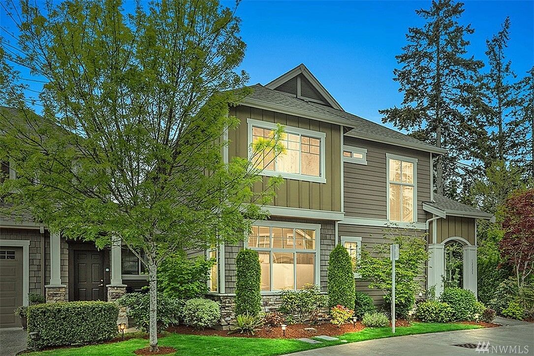 Property Photo:  12229  168th Court NE  WA 98052 