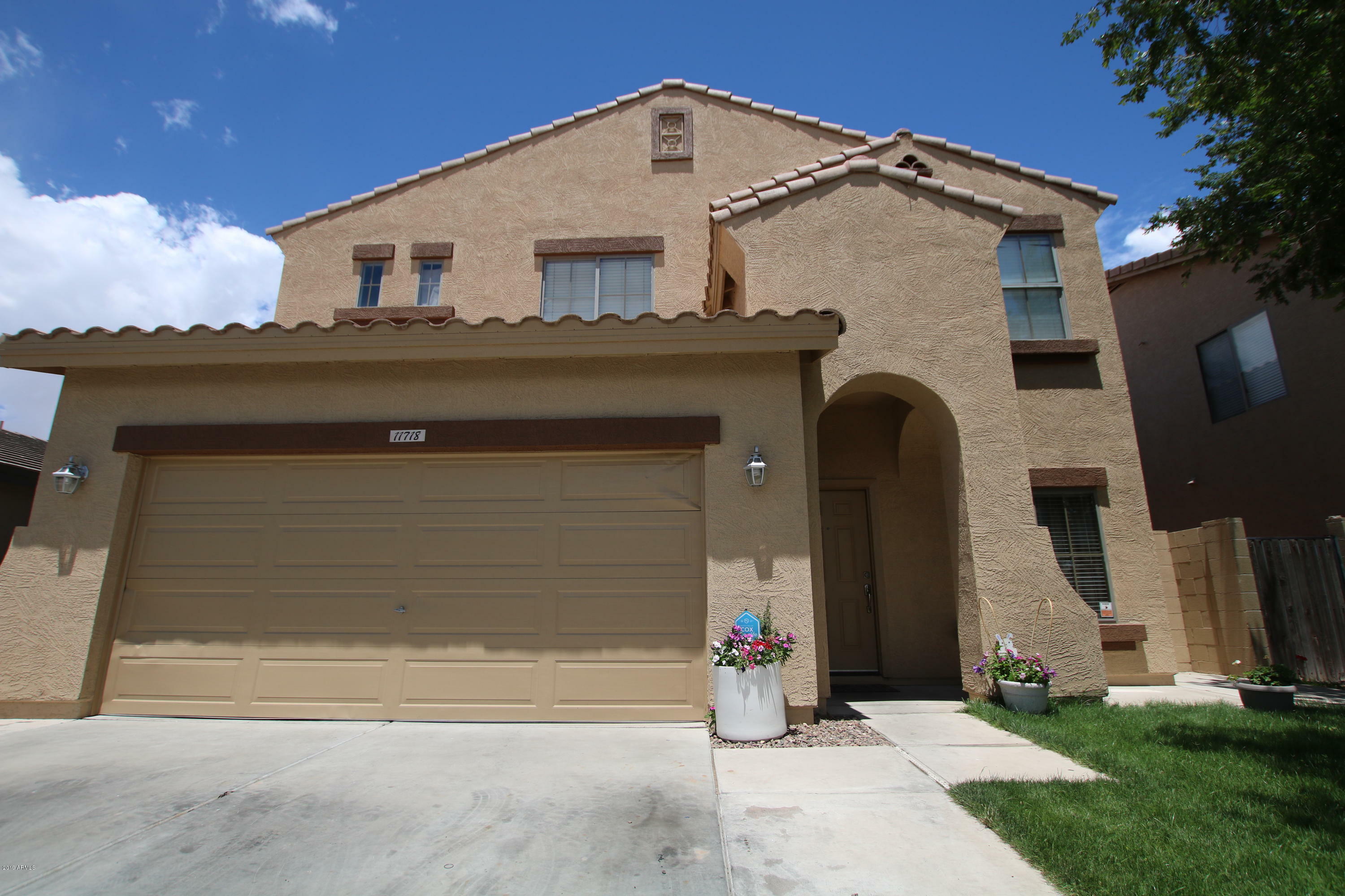 Property Photo:  11718 W Flanagan Street  AZ 85323 