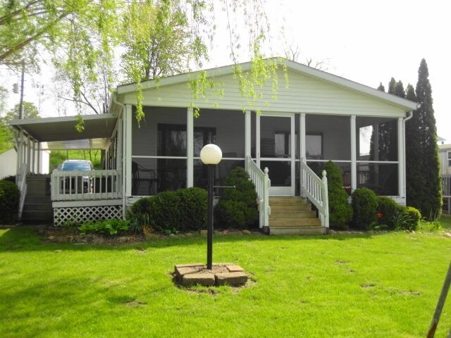 Property Photo: 436 Story Lake Drive IN 46747
