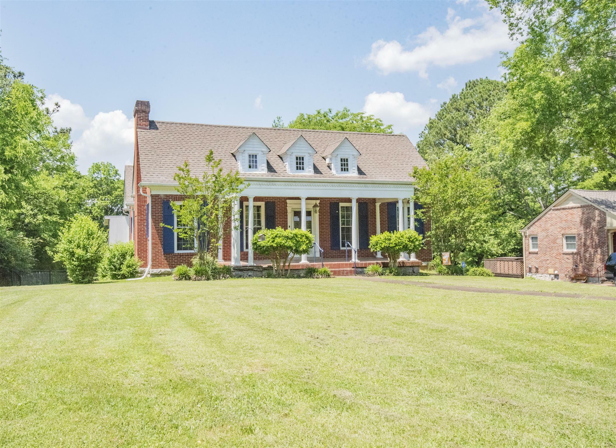 Property Photo:  908 S Brittain St S  TN 37160 