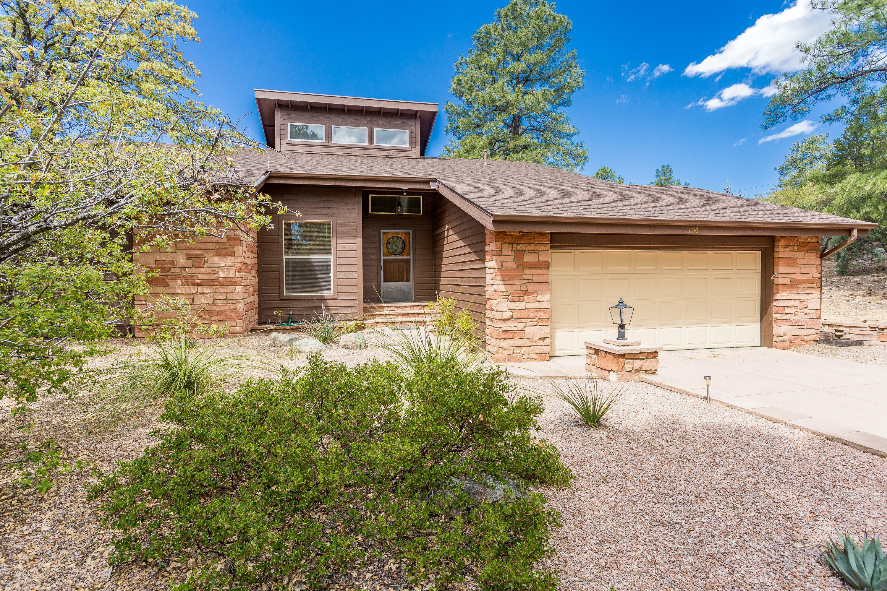 Property Photo:  1106 Woodspur Circle  AZ 86303 