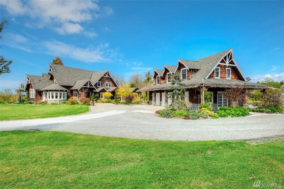 Property Photo: 18562 Swanson Lane WA 98292