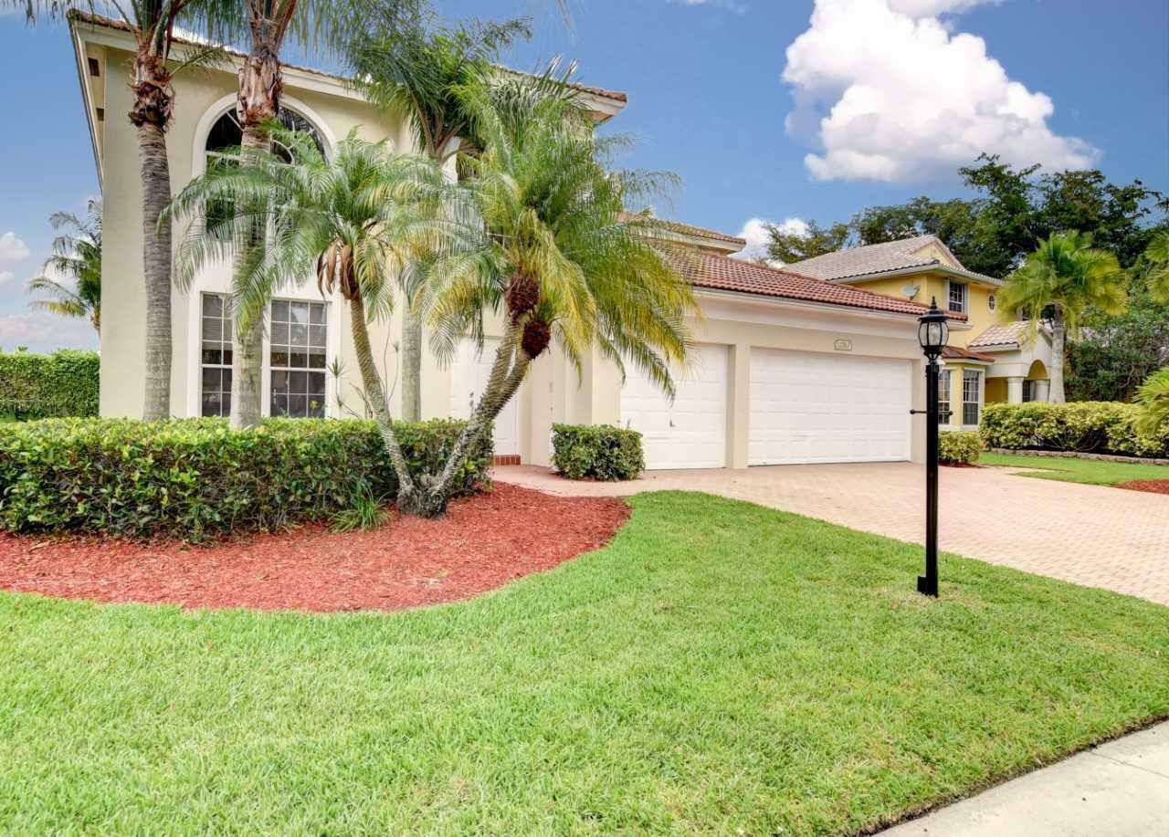 Property Photo:  12763 Hyland Circle  FL 33428 