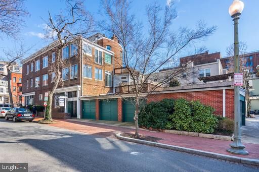 2100 Newport Place NW  Washington DC 20037 photo