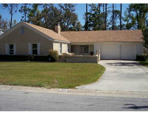 Property Photo:  304 Eastview Drive  MS 39531 