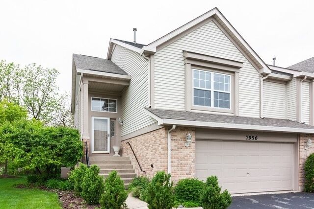 Property Photo:  7956 Hedgewood Drive  IL 60561 