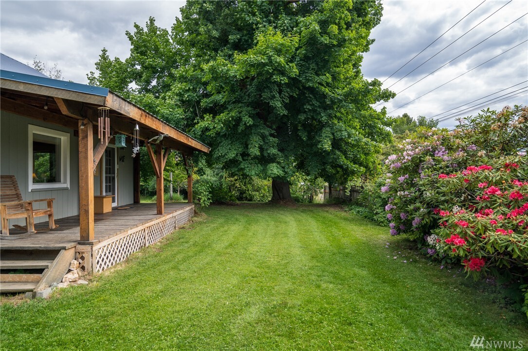 Property Photo: 2631 NW Cascade Ave WA 98802