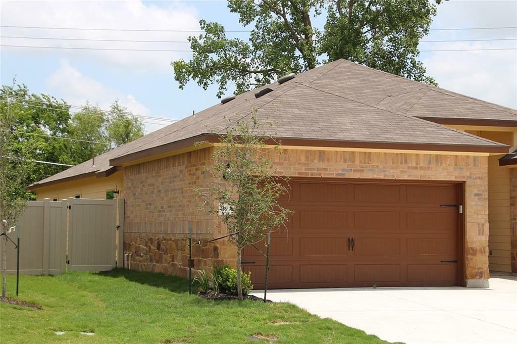 Property Photo:  415 Joanne Loop A  TX 78610 