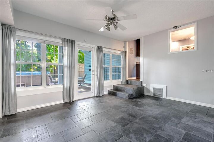 Property Photo:  1647 E Ridgewood Street  FL 32803 