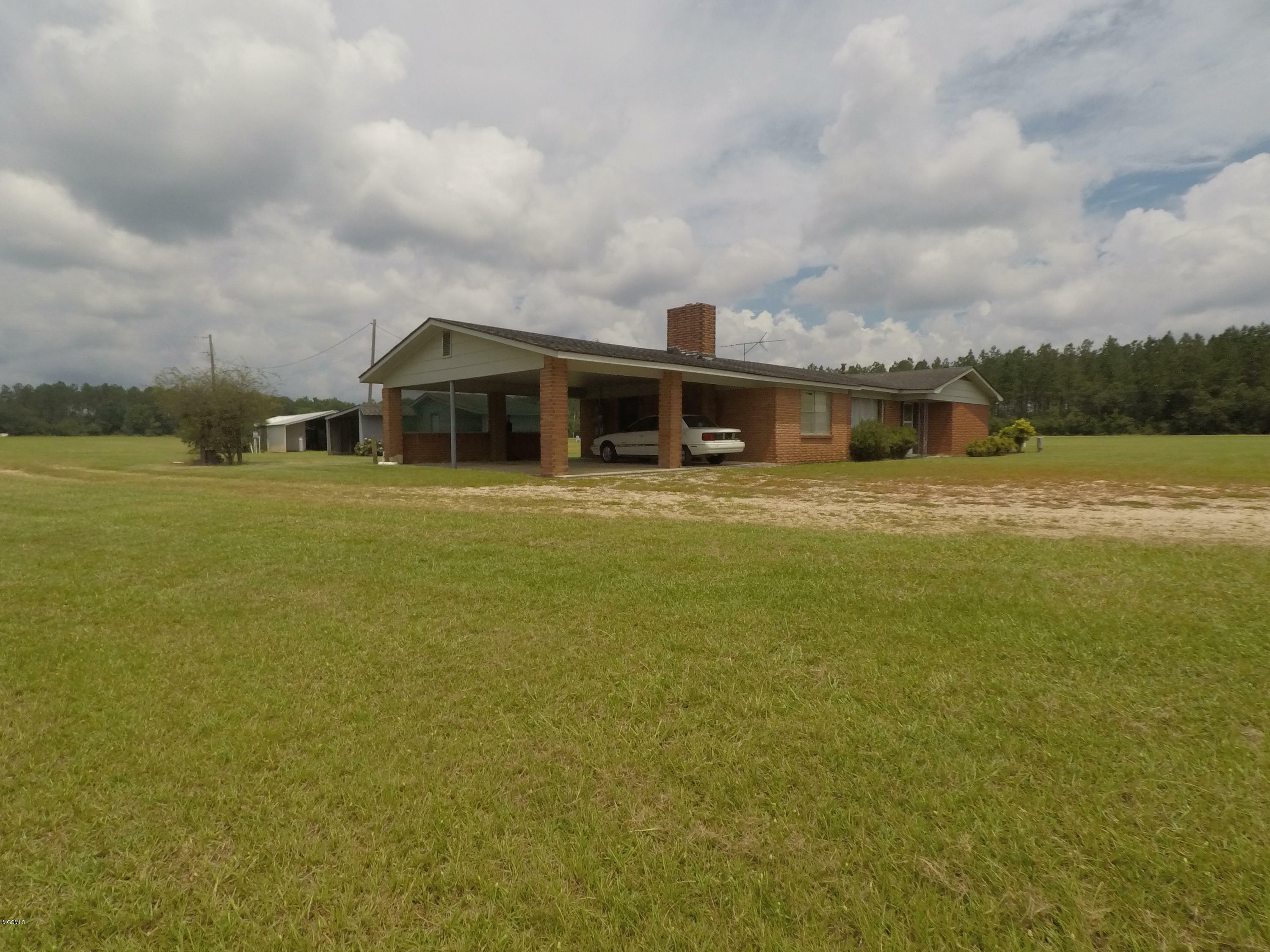 Property Photo:  249 V E Howell Road  MS 39452 