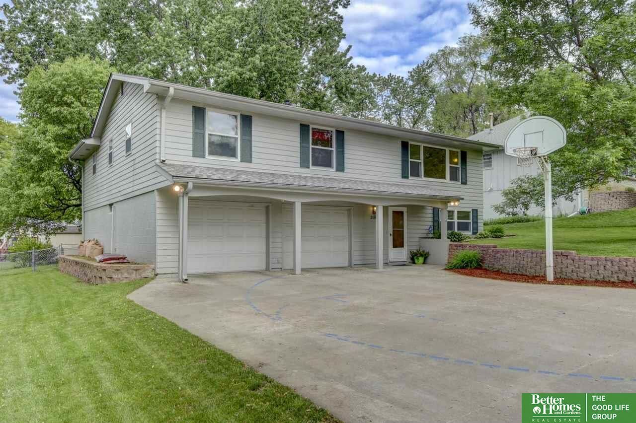 Property Photo:  2114 S 123rd  NE 68144 