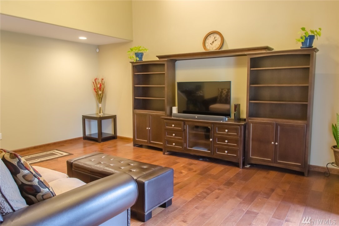 Property Photo: 2620 183rd Ave NE WA 98052
